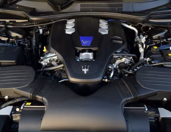 Sous la capuche Maserati Ghibli S GranSport [Australia] '2018–20