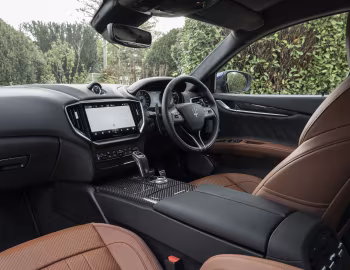Intérieur Maserati Ghibli Trofeo [UK-spec] (M157) '2021–23