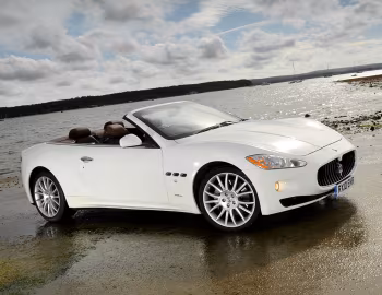 Maserati GranCabrio [UK-spec] (M145) '2010–17