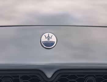 Logo Maserati GranCabrio Folgore [UK-spec] (M189) '2024–26