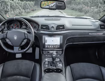 Panneau avant Maserati GranCabrio MC (M145) '2017–19