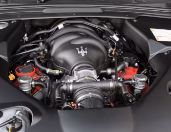 Sous la capuche Maserati GranTurismo MC Stradale [Australia] (M145) '2013–17