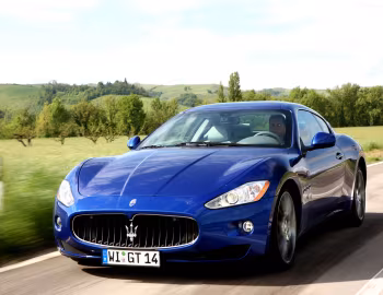 Maserati GranTurismo S Automatic [Worldwide] (M145) '2009–12