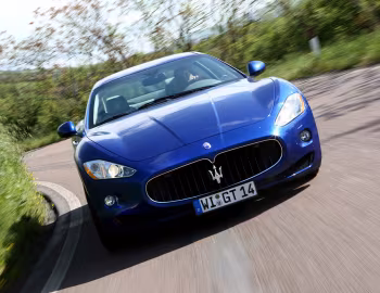 Maserati GranTurismo S Automatic [Worldwide] (M145) '2009–12