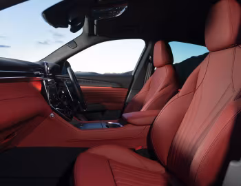 Interior Maserati Grecale GT [UK-spec] (M182) '2022–24