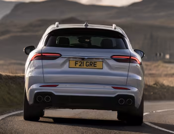 Maserati Grecale GT [UK-spec] (M182) '2022–24