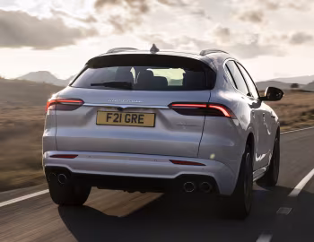 Maserati Grecale GT [UK-spec] (M182) '2022–24