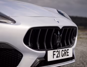 Maserati Grecale GT [UK-spec] (M182) '2022–24