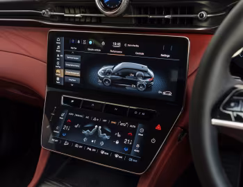 Interior Maserati Grecale GT [UK-spec] (M182) '2022–24