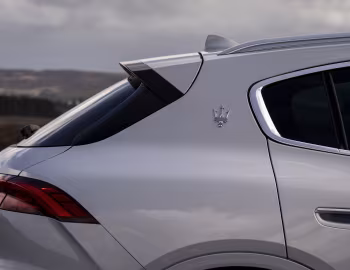 Maserati Grecale GT [UK-spec] (M182) '2022–24