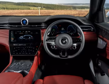 Panneau avant Maserati Grecale GT [UK-spec] (M182) '2022–24