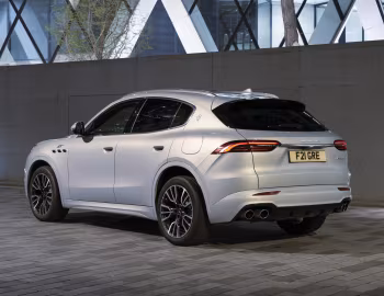 Maserati Grecale GT [UK-spec] (M182) '2022–24