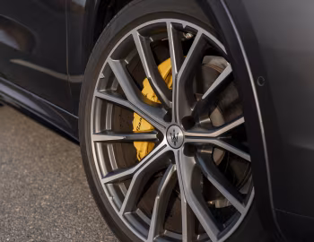 Maserati Grecale Modena [UK-spec] (M182) '2022–26