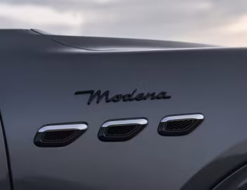 Maserati Grecale Modena [UK-spec] (M182) '2022–26