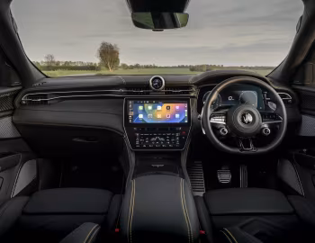Interior Maserati Grecale Modena [UK-spec] (M182) '2022–26