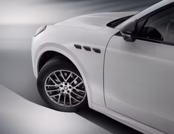 Maserati Grecale Nerissimo Edition [China] (M182) '2023