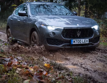 Maserati Levante [UK-spec] (M161) '2016–20