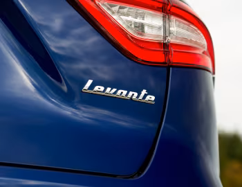 Maserati Levante [UK-spec] (M161) '2016–20