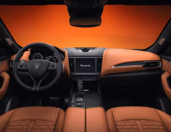 Panneau avant Maserati Levante FTributo (M161) '2022
