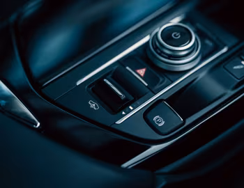 Intérieur Maserati Levante GT Hybrid [Japan] (M161) '2022–pr.