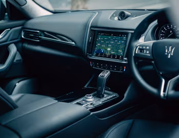 Panneau avant Maserati Levante GT Hybrid [Japan] (M161) '2022–pr.