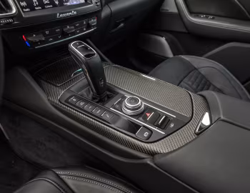 Intérieur 2019–20 Maserati Levante GTS [North America] '2018–20