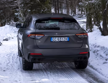 Maserati Levante Q4 GranSport Nerissimo Pack (M161) '2020–21
