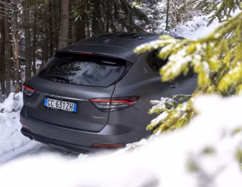 Maserati Levante Q4 GranSport Nerissimo Pack (M161) '2020–21