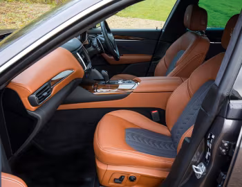 Intérieur Maserati Levante S Q4 GranLusso [UK-spec] (M161) '2017–18
