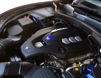 Sous la capuche Maserati Levante S Q4 GranSport [Australia] (M161) '2017–18