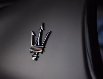 Logotipo Maserati Levante Trofeo (M161) '2021–23