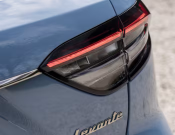Maserati Levante Trofeo [UK-spec] (M161) '2021–23