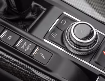 Intérieur 2019–20 Maserati Levante Trofeo [North America] (M161) '2018–20