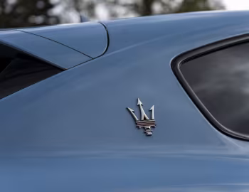 Logotipo Maserati Levante Trofeo [UK-spec] (M161) '2021–23