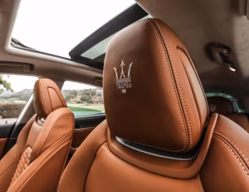 Intérieur 2019–20 Maserati Levante Trofeo [North America] (M161) '2018–20