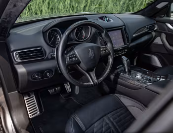 Interior 2019–20 Maserati Levante Trofeo [North America] (M161) '2018–20
