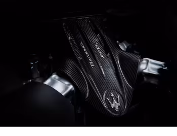Sous la capuche 2022–pr. Maserati MC20 Coupé [North America] (M240) '2021–pr.