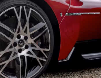 Maserati MC20 Cielo [UK-spec] (M240) '2022–pr.