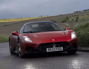 Maserati MC20 Cielo [UK-spec] (M240) '2022–pr.