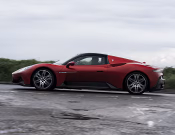 Maserati MC20 Cielo [UK-spec] (M240) '2022–pr.