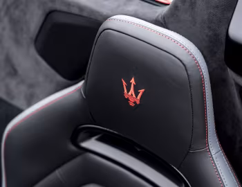 Interior Maserati MC20 Cielo [UK-spec] (M240) '2022–pr.