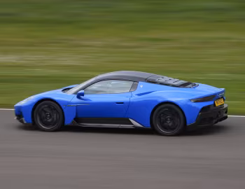 Maserati MC20 Coupé [UK-spec] (M240) '2021–pr.