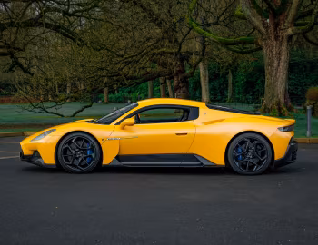 Maserati MC20 Coupé [UK-spec] (M240) '2021–pr.
