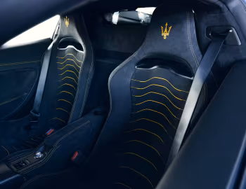 Interior Maserati MC20 Coupé [Japan] (M240) '2022–pr.