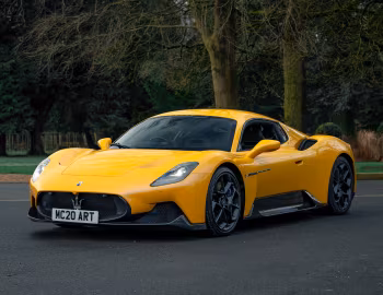 Maserati MC20 Coupé [UK-spec] (M240) '2021–pr.