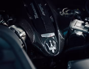 Sous la capuche Maserati MC20 Leggenda (M240) '2024