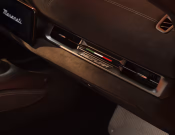 Interior Maserati MCPura (M240) '2025–pr.