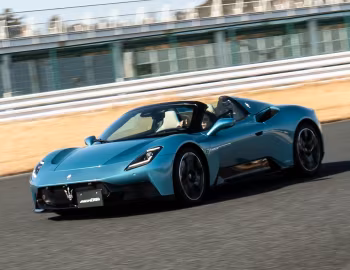 Maserati MCPura Cielo [Japan] (M240) '2025–pr.