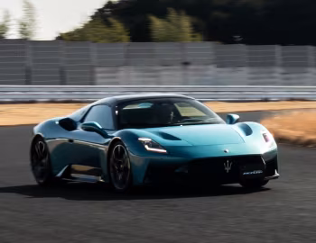 Maserati MCPura Cielo [Japan] (M240) '2025–pr.