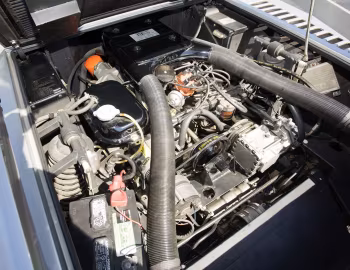Sous la capuche 1978–82 Maserati Merak SS [North America] (AM122) '1977–82